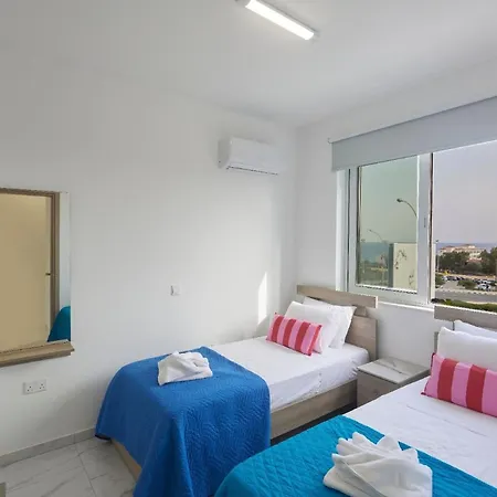 Nyaraló Ferienhaus Fur 7 Personen Ca 135 Qm In Protaras, Sudkuste Von Zypern *